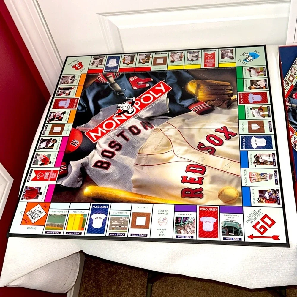 MONOPOLY Boston Red Sox 2004 World Series Champions, Plus Bonus Pewter Token ⚾️
